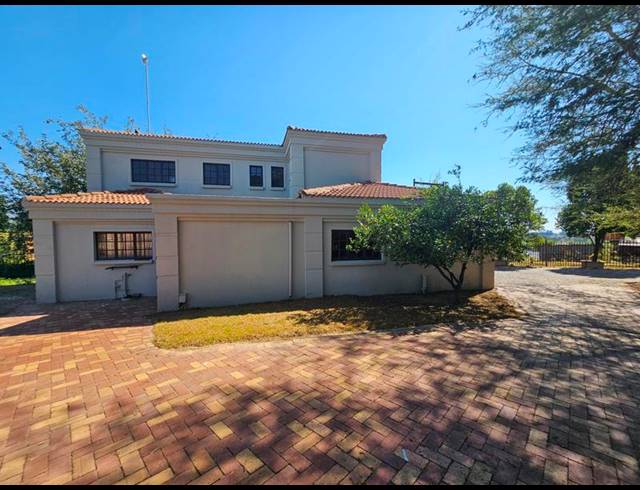 FARM FOR SALE IN MULDERSDRIFT